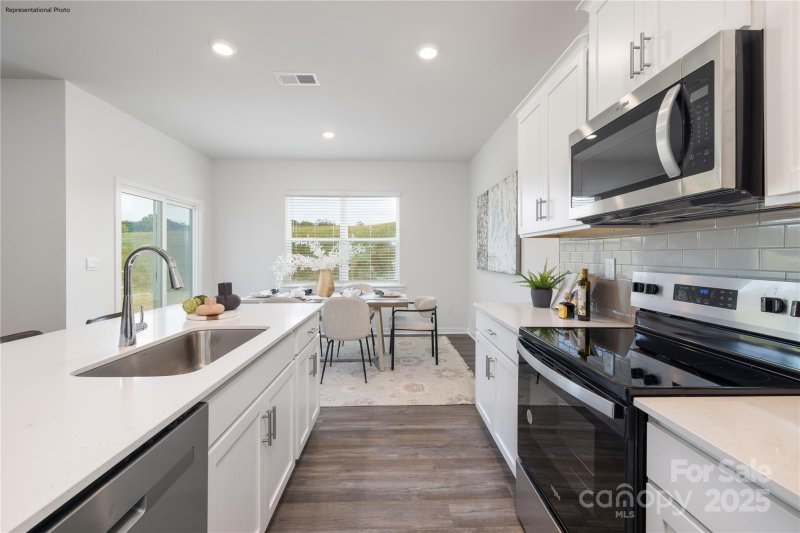 Property image 4 at 321 Brinkley Drive, Kings Mountain, NC 28086