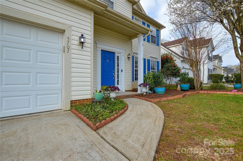 Property image 3 at 5707 Brandy Ridge Lane, Charlotte, NC 28269