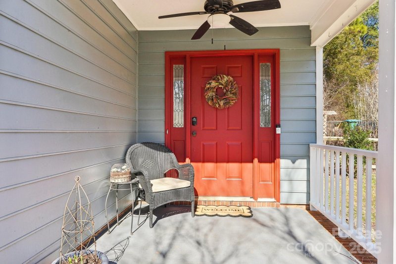 Property image 3 at 11121 Renda Court, Charlotte, NC 28215