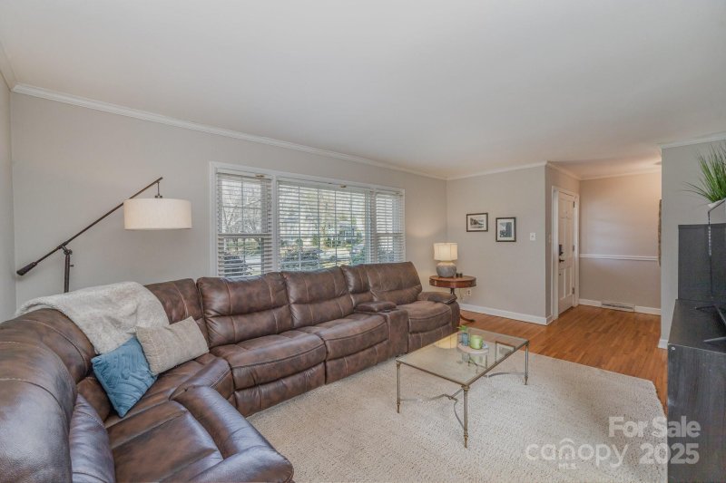 Property image 3 at 4001 Glenfall Avenue, Charlotte, NC 28210