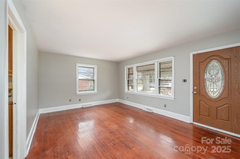 Property image 4 at 1438 Waddell Street, Charlotte, NC 28216