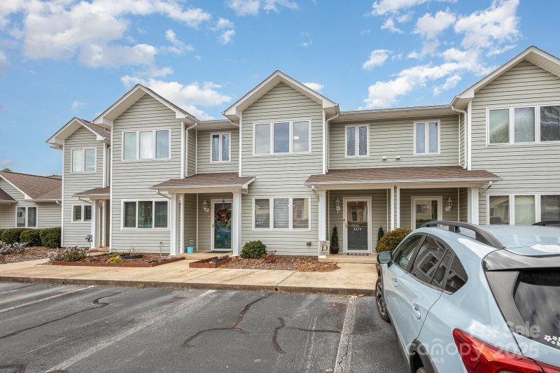 Property image 3 at 3374 White Oak Court, Claremont, NC 28610