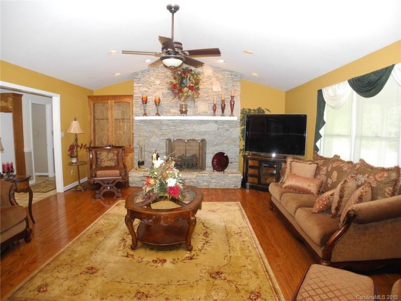 Property image 4 at 3381 Elaine Avenue, Lincolnton, NC 28092