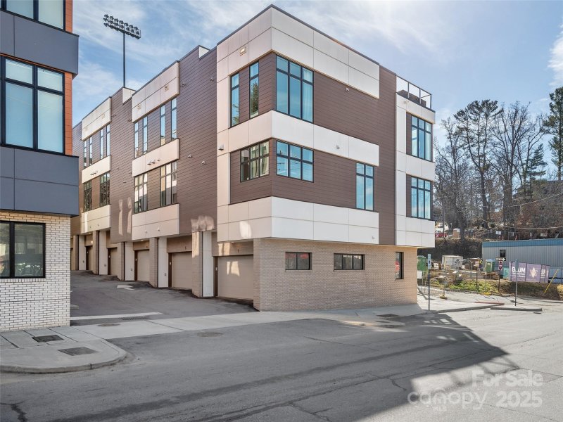 Property image 2 of 1 Bauhaus Court in Bauhaus South Slope, Asheville, NC 28801