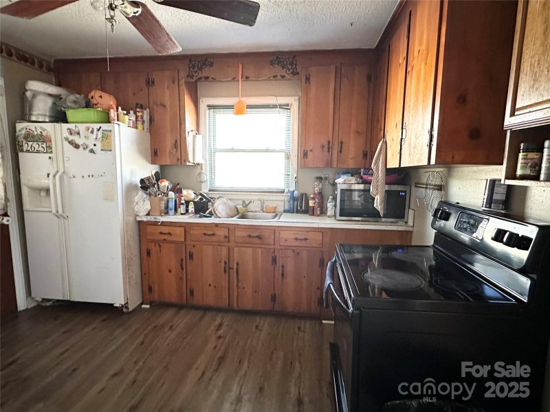 Property image 5 at 3520 Carlyle Drive, Charlotte, NC 28208