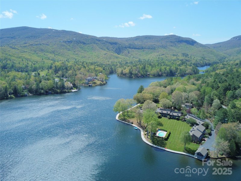 80 Toxaway Shores Road