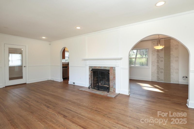 Property image 4 at 3220 June Drive, Charlotte, NC 28205