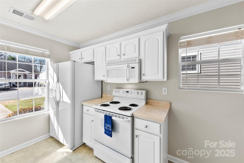 Property image 4 at 2065 Pin Oak Place, Cramerton, NC 28032