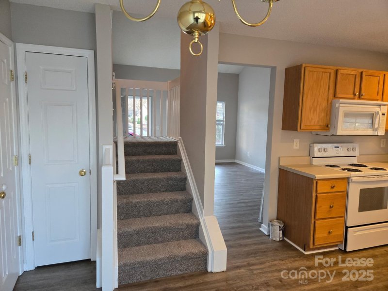 Property image 4 at 115 Lynch Circle, Mooresville, NC 28117