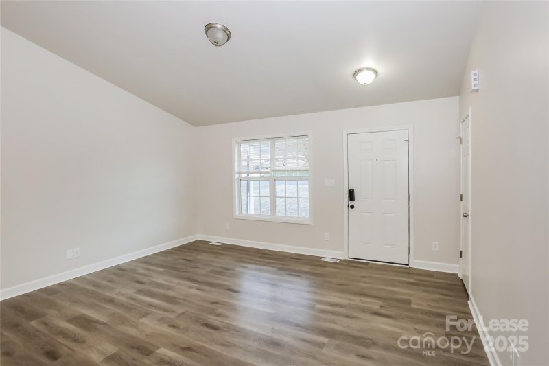 Property image 5 at 813 Loch Lomond Circle, Concord, NC 28025