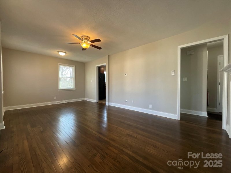 Property image 2 at 405 Plymouth Avenue, Charlotte, NC 28206