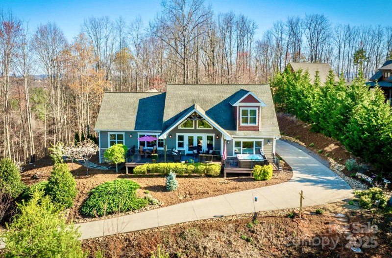 Property image 3 at 1518 Johns Ridge Parkway, Lenoir, NC 28645