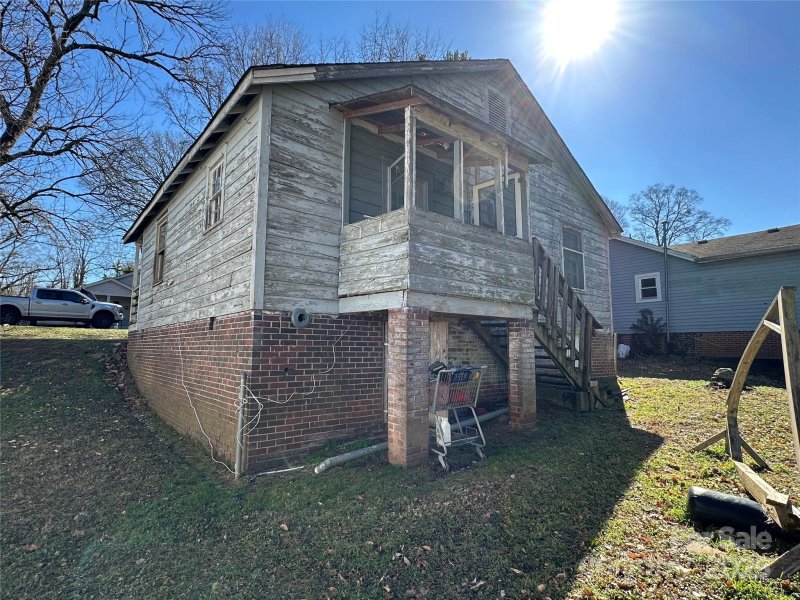 Property image 4 at 909 Gibbons Street, Gastonia, NC 28052