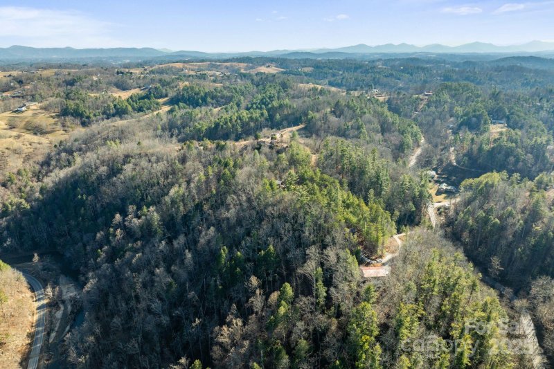 Property image 4 of 131 Ivy Bluff Road in Ivy River Bluffs, Marshall, NC 28753