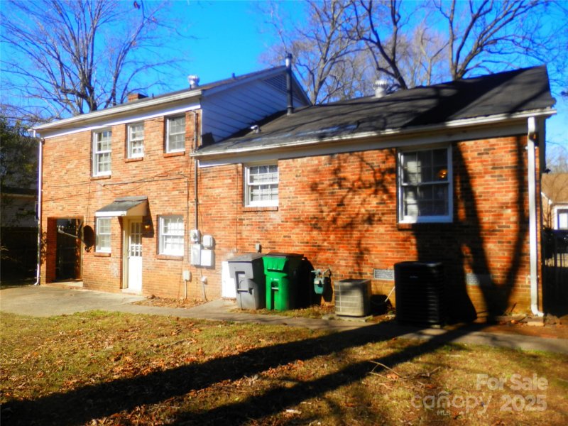 Property image 2 at 3406 Erinbrook Lane, Charlotte, NC 28215