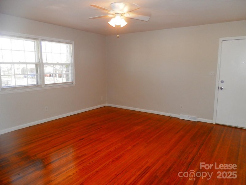 Property image 3 at 815 Echo Glen Road, Charlotte, NC 28213