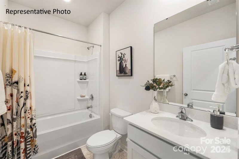 Property image 2 of 7921 Old Brook Road in Laurelbrook, Sherrills Ford, NC 28673