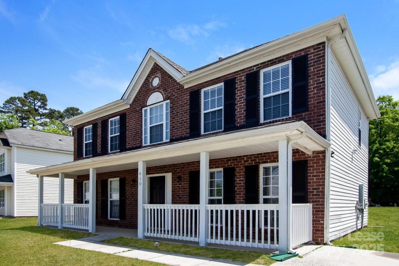 Property image 4 at 410 Winding Canyon Drive, Charlotte, NC 28214