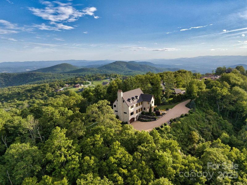 Property image 2 of 278 Snow Ridge Drive in Grand Highlands at Bearwallow, Hendersonville, NC 28792