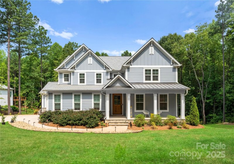 6601 Harbor Oaks Drive