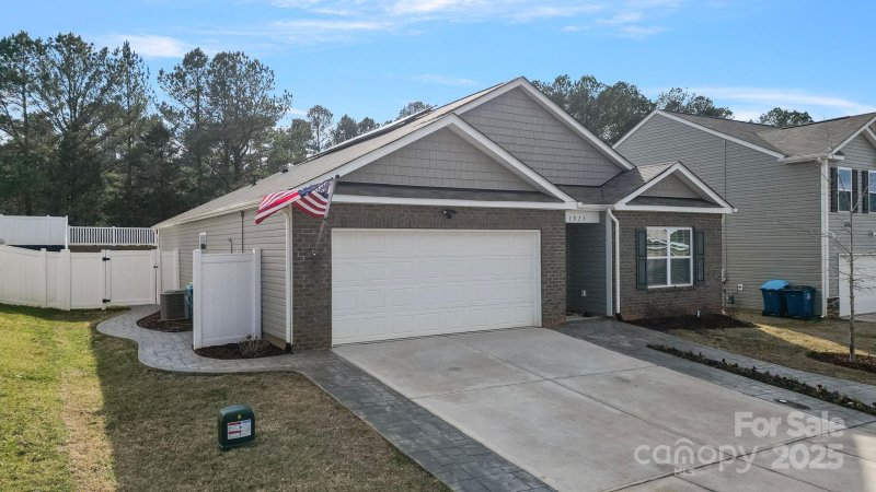 Property image 3 at 2826 Sherrills Stream Drive, Sherrills Ford, NC 28673