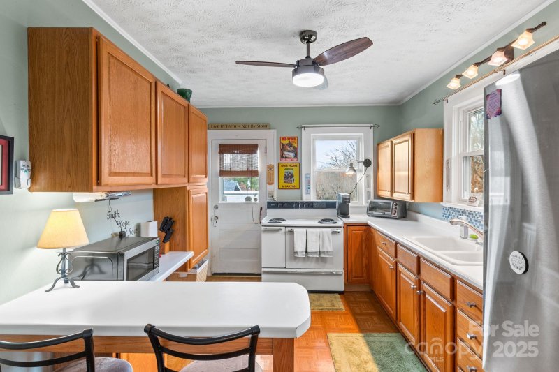 Property image 5 at 110 Carrier Street, Asheville, NC 28806