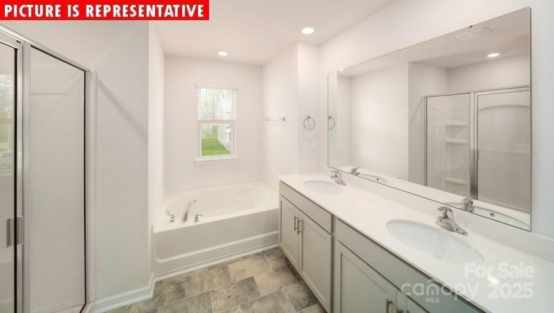 Property image 5 at 11123 Cardinal Creek Avenue, Charlotte, NC 28215