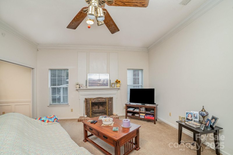 Property image 3 at 7524 Claiborne Woods Road, Charlotte, NC 28216