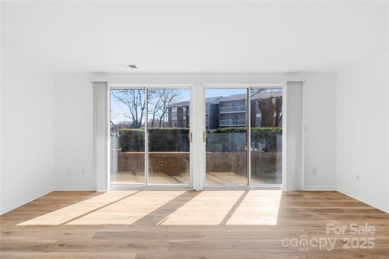 Property image 2 at 1641 Arlyn Circle, Charlotte, NC 28213