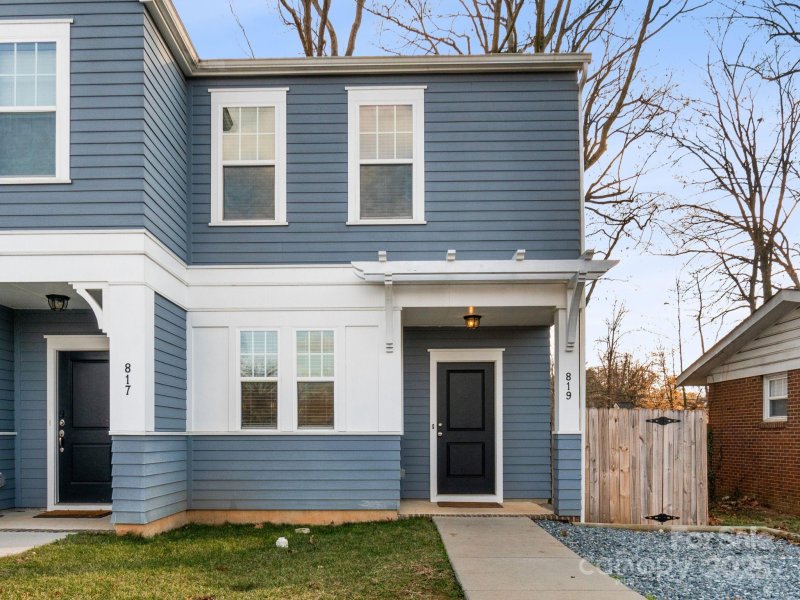 Property image 3 at 819 Mcarthur Avenue, Charlotte, NC 28206