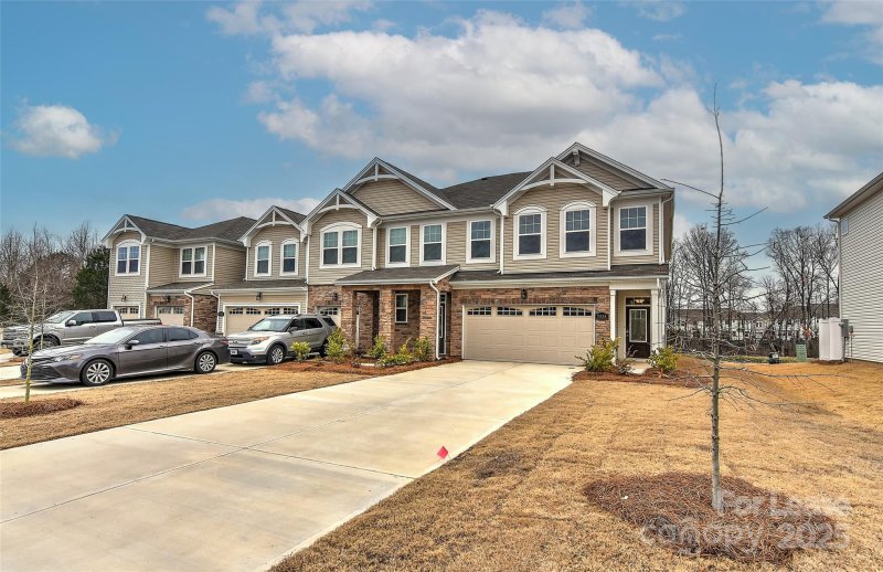 Property image 2 at 7030 Levelcross Lane, Charlotte, NC 28269