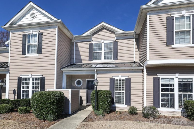 14713 Lions Pride Court