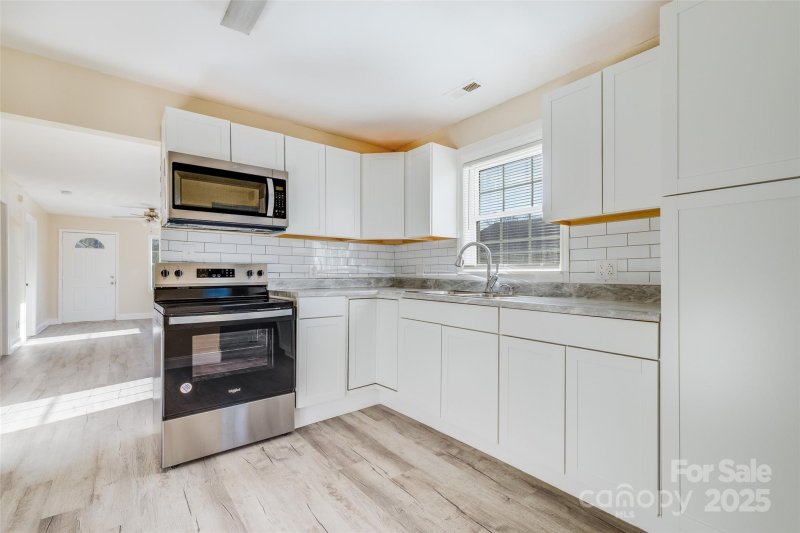 Property image 2 of 417 Baker Street Extension in Sunset Park, Rock Hill, SC 29730