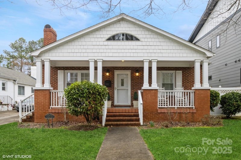 Property image 3 of 2125 Shenandoah Avenue in Chantilly, Charlotte, NC 28205