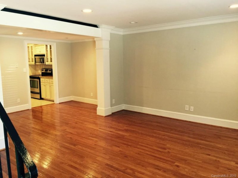 Property image 2 at 826 6th Street, Hickory, NC 28601