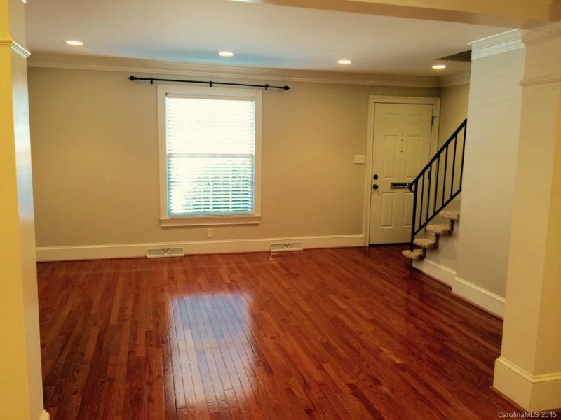 Property image 3 at 826 6th Street, Hickory, NC 28601