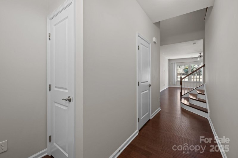 Property image 3 at 1905 Fleetwood Drive, Charlotte, NC 28208