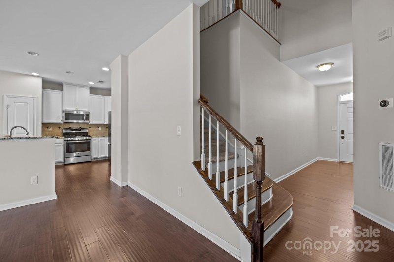 Property image 4 at 1905 Fleetwood Drive, Charlotte, NC 28208