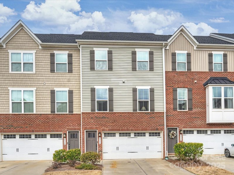 2536 Grantham Place Drive