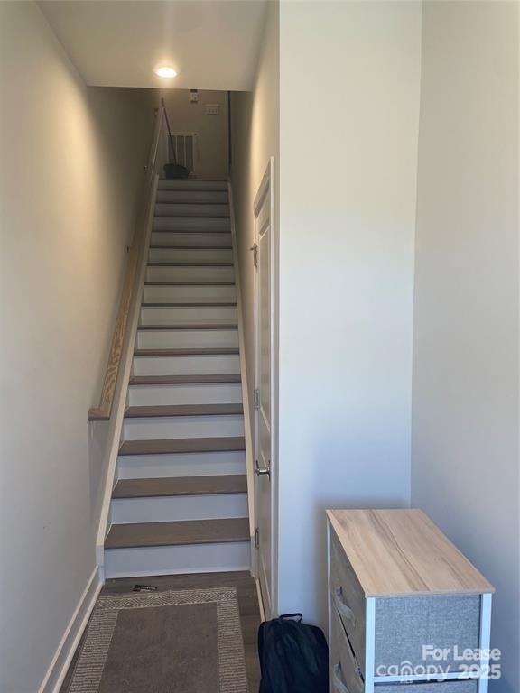 Property image 3 at 948 Broad River Lane, Charlotte, NC 28211