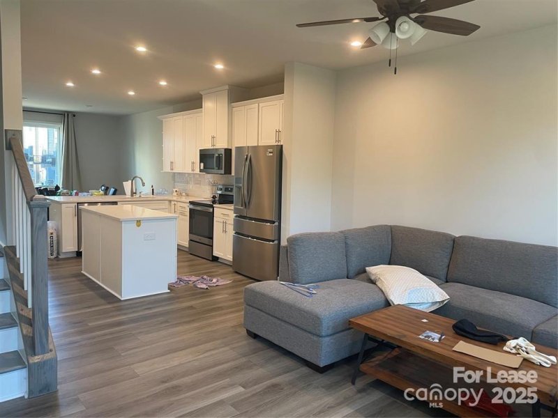 Property image 5 at 948 Broad River Lane, Charlotte, NC 28211