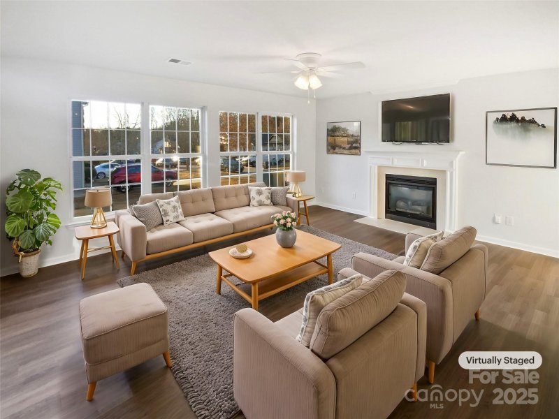 Property image 2 at 3161 Glen Robin Court, Charlotte, NC 28205