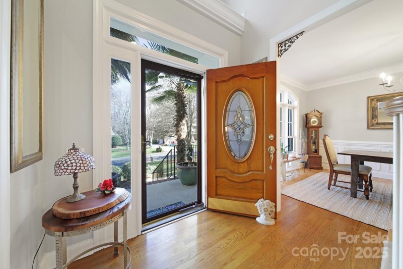 Property image 4 at 907 Thorn Ridge Lane, Lake Wylie, SC 29710
