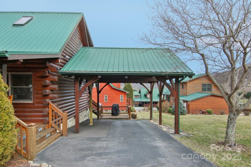 Property image 5 at 20 Contentment Place, Maggie Valley, NC 28751