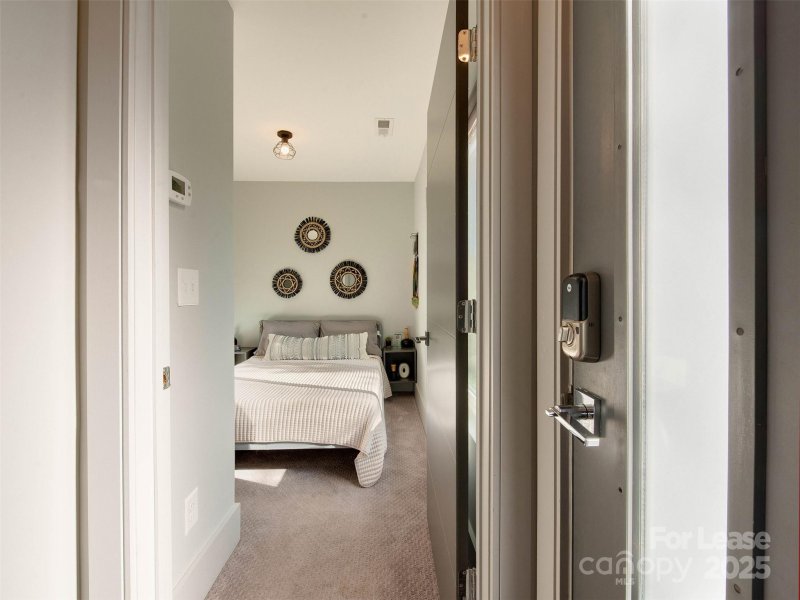 Property image 3 at 2420 Dunavant Street, Charlotte, NC 28203