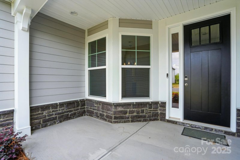 Property image 4 at 8716 Acadia Parkway, Sherrills Ford, NC 28673