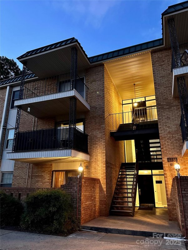 4736 Hedgemore Drive