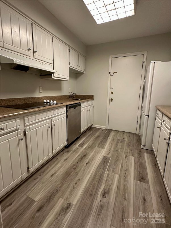 Property image 4 at 4736 Hedgemore Drive, Charlotte, NC 28209