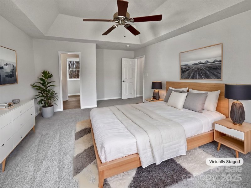 Property image 4 at 10906 Falls Branch Lane, Charlotte, NC 28214