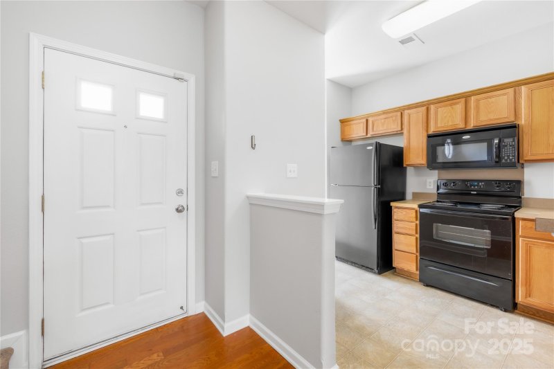 Property image 5 at 8263 Carob Tree Lane, Charlotte, NC 28215